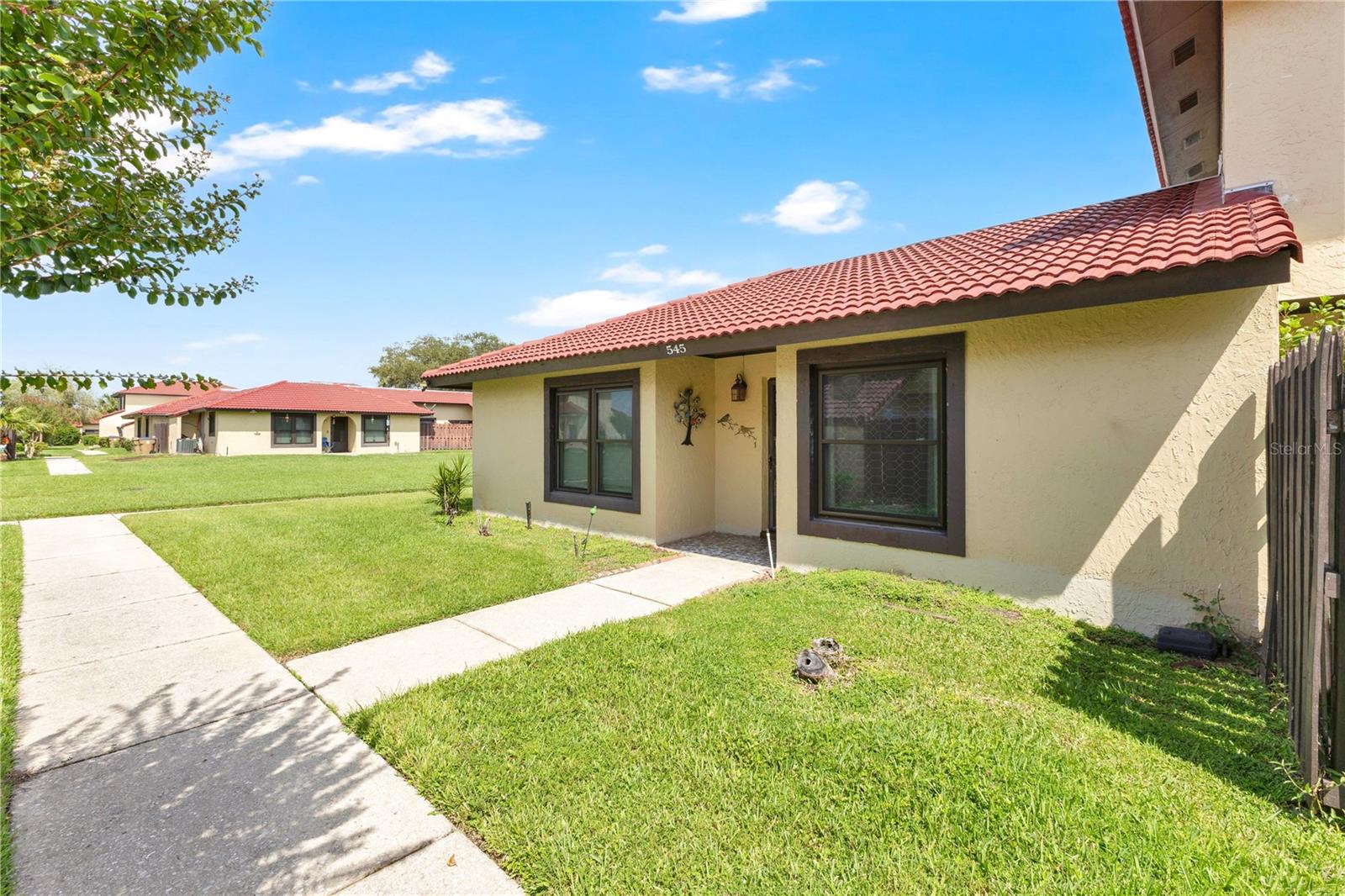 Photo 2 of Townhouse for sale at 545 Hunter Cir, Kissimmee, FL 34758 | MLS# S5156352 | Listing updated on 2026-09-02