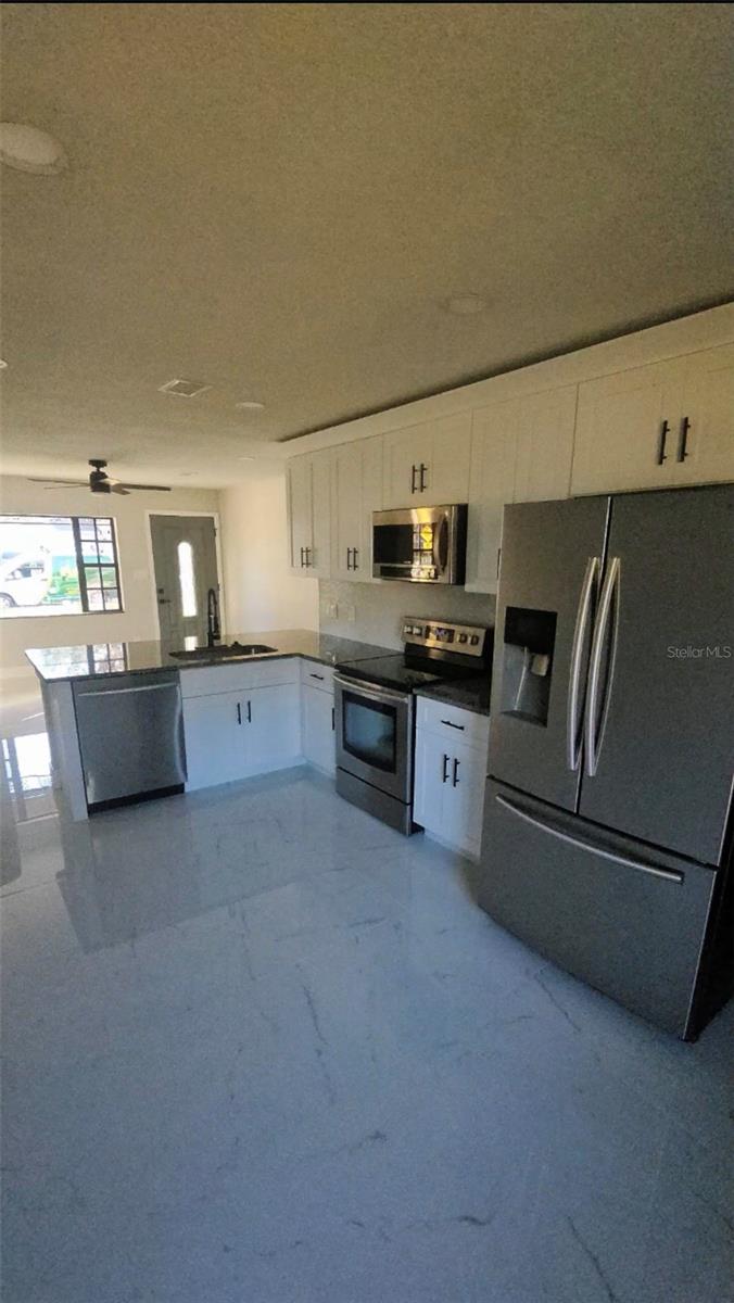 3rd image of 2459 17Th Ave S, St Petersburg, FL 33712 | MLS# TB8542710