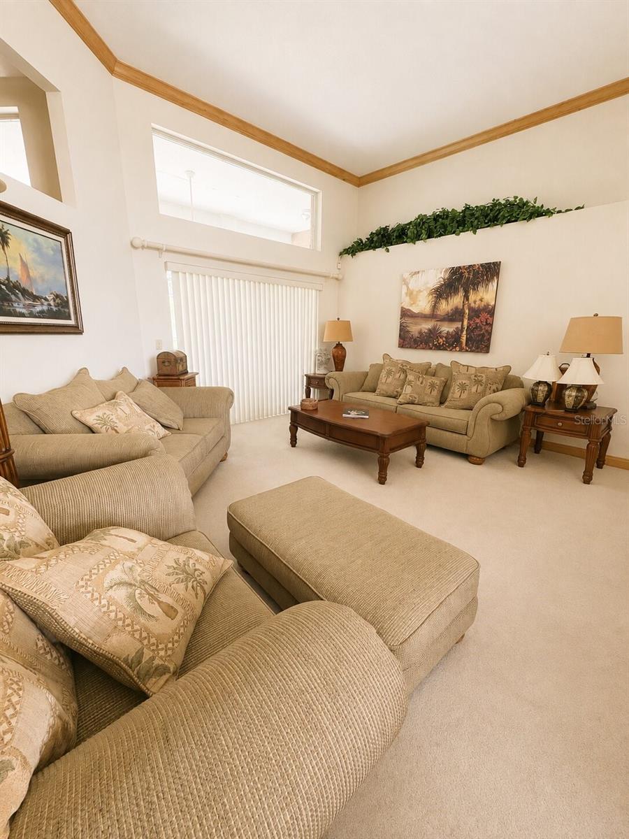 4th image of 995 Weathersfield Dr, Dunedin, FL 34698 | MLS# TB8542748