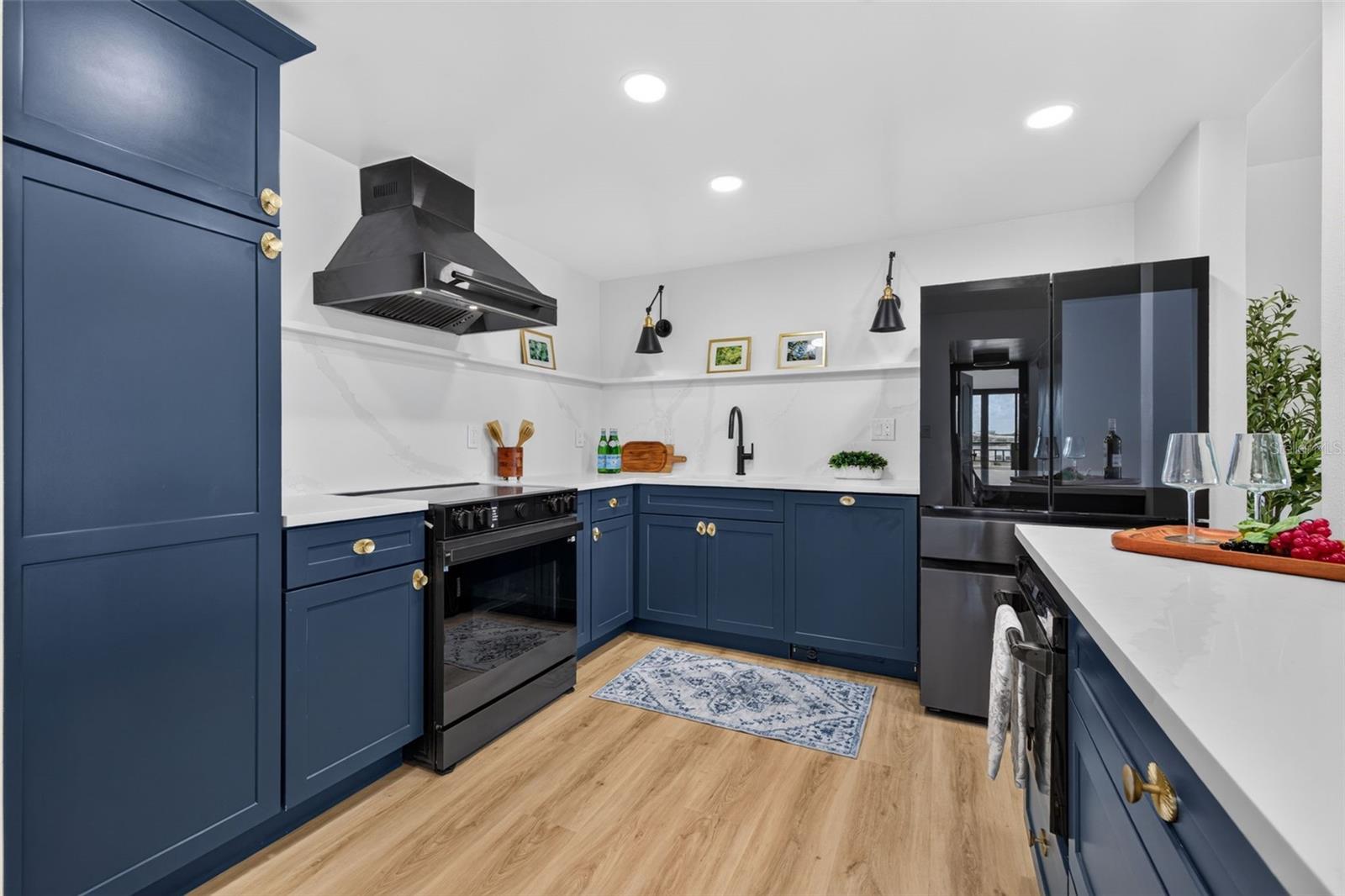 5th image of 855 Bayway Blvd, Clearwater, FL 33767