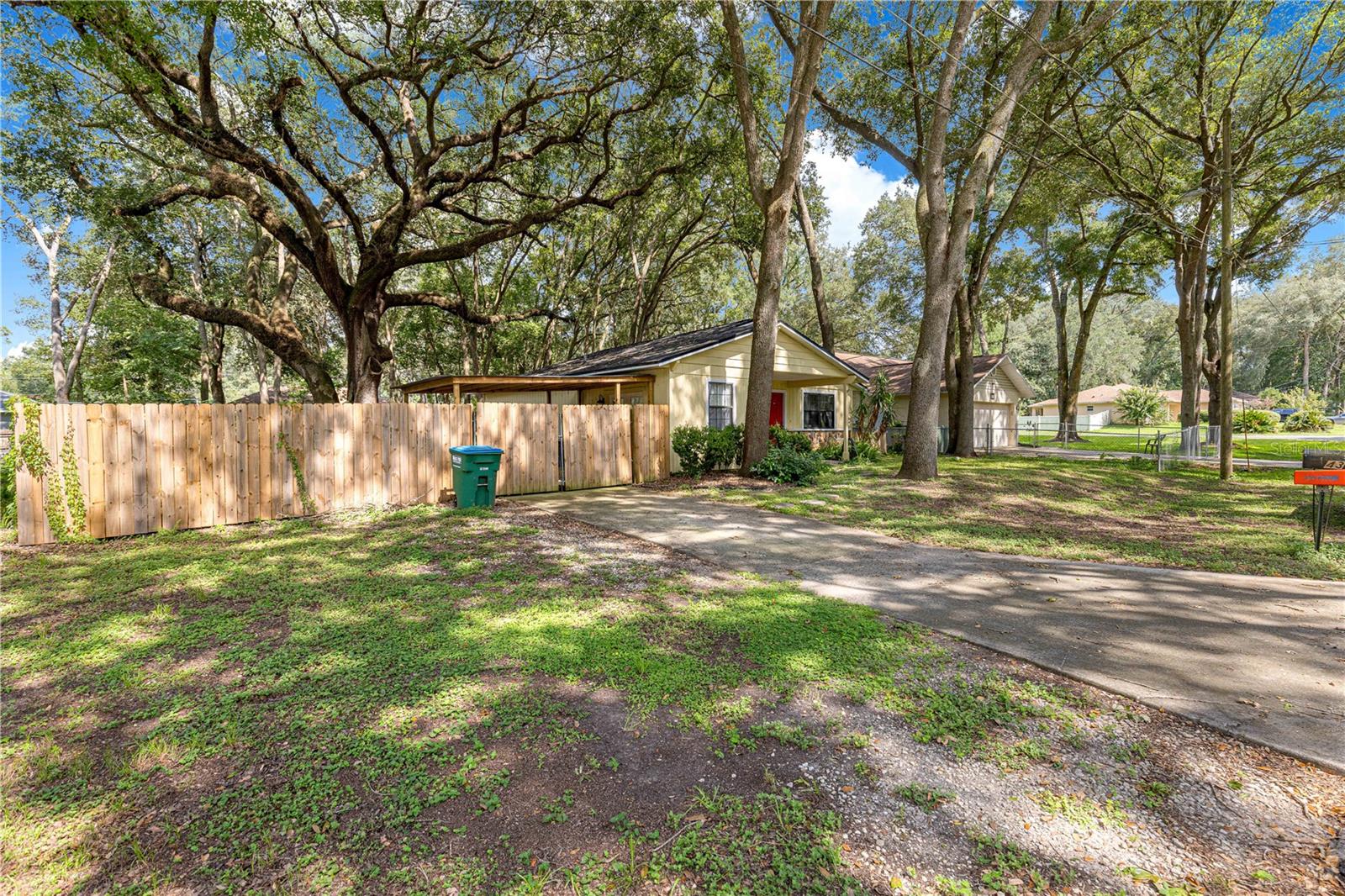3rd image of 43 Almond Pass Dr, Ocala, FL 34472 | MLS# OM731137