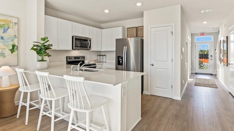 5th image of 10682 Tiger Lily Dr, Venice, FL 34293 | MLS# A4704164