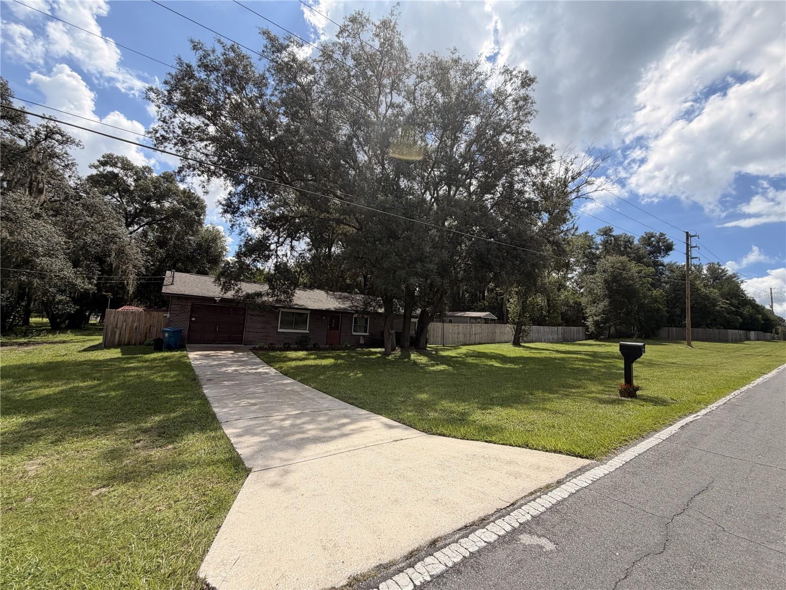 Photo 1 of Single family home for sale at 5360 Olancha Rd, Dade City, FL 33523 | MLS# W7888941 | Listing updated on 2026-09-03