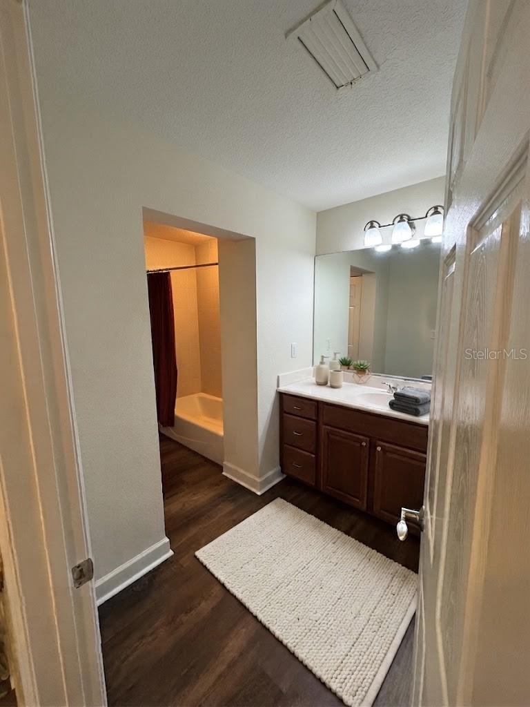 2nd image of 1140 Beachcomber Ct, OSPREY, FL 34229