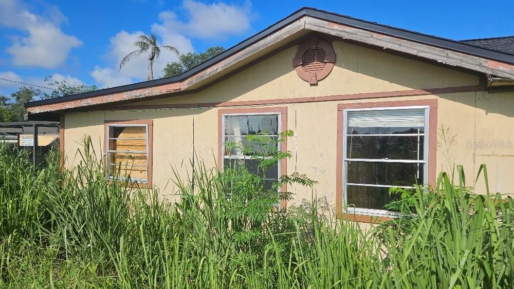 2nd image of 731 Patterson St, Clearwater, FL 33756 | MLS# OM731147