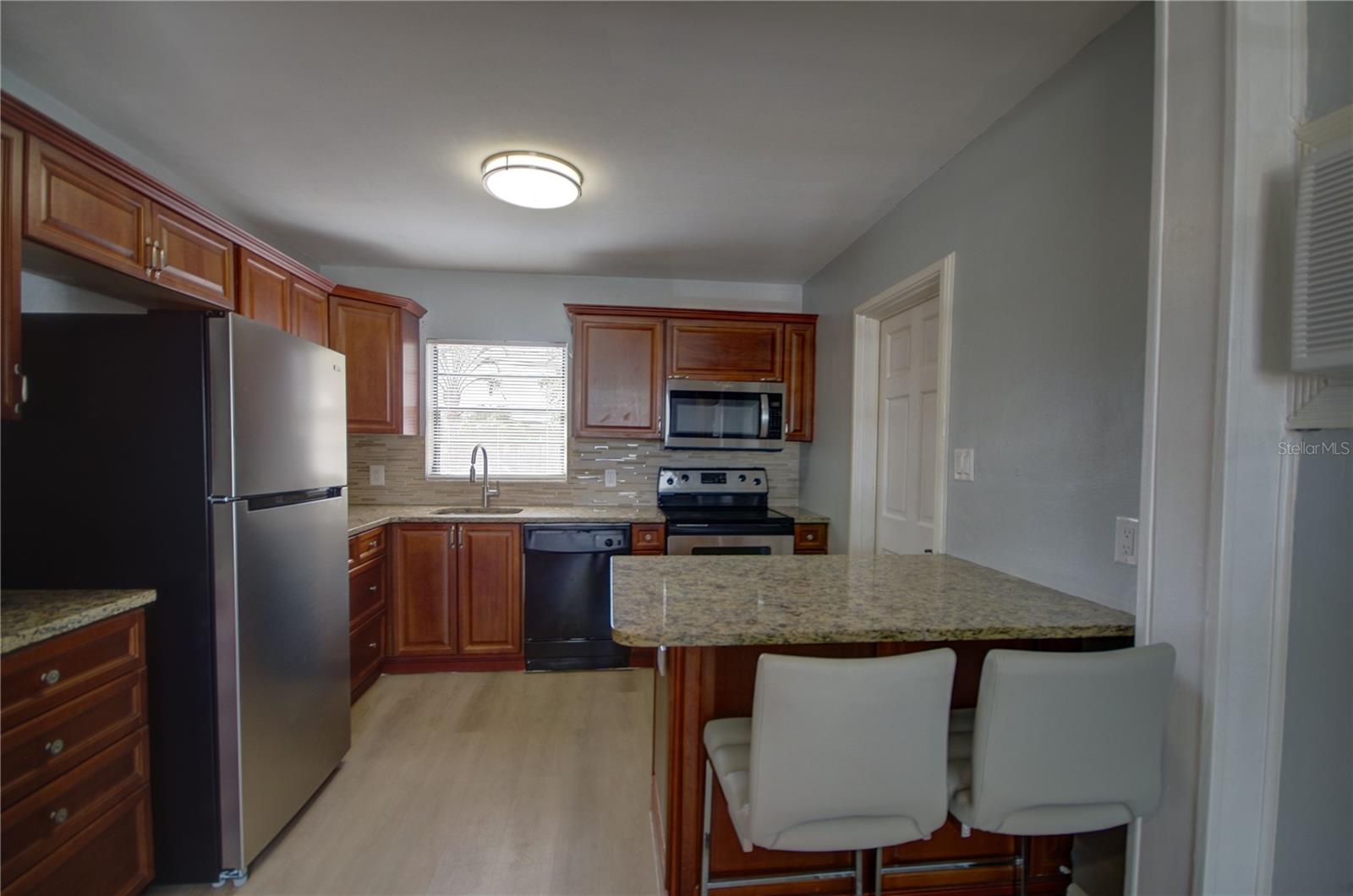 4th image of 820 86Th Ave N, St Petersburg, FL 33702 | MLS# TB8542879