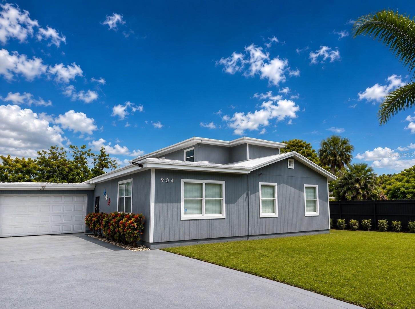 1st image of 904 Summer St, Lake Worth, FL 33461 | MLS# TB8542882
