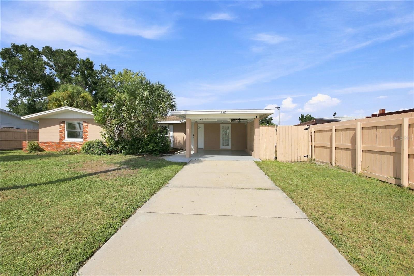 4th image of 1509 Banyan Dr, Venice, FL 34293 | MLS# A4704192