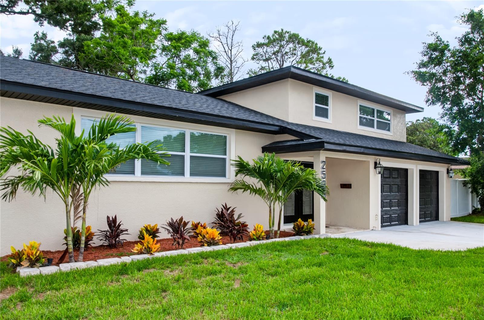 Photo 3 of Single family home for sale at 2596 Columbus Way S, Saint Petersburg, FL 33712 | MLS# TB8542903 | Listing updated on 2026-09-05
