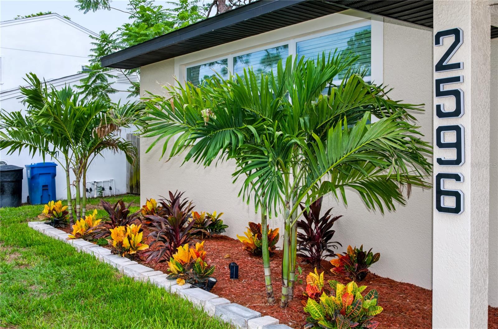 Photo 4 of Single family home for sale at 2596 Columbus Way S, Saint Petersburg, FL 33712 | MLS# TB8542903 | Listing updated on 2026-09-05