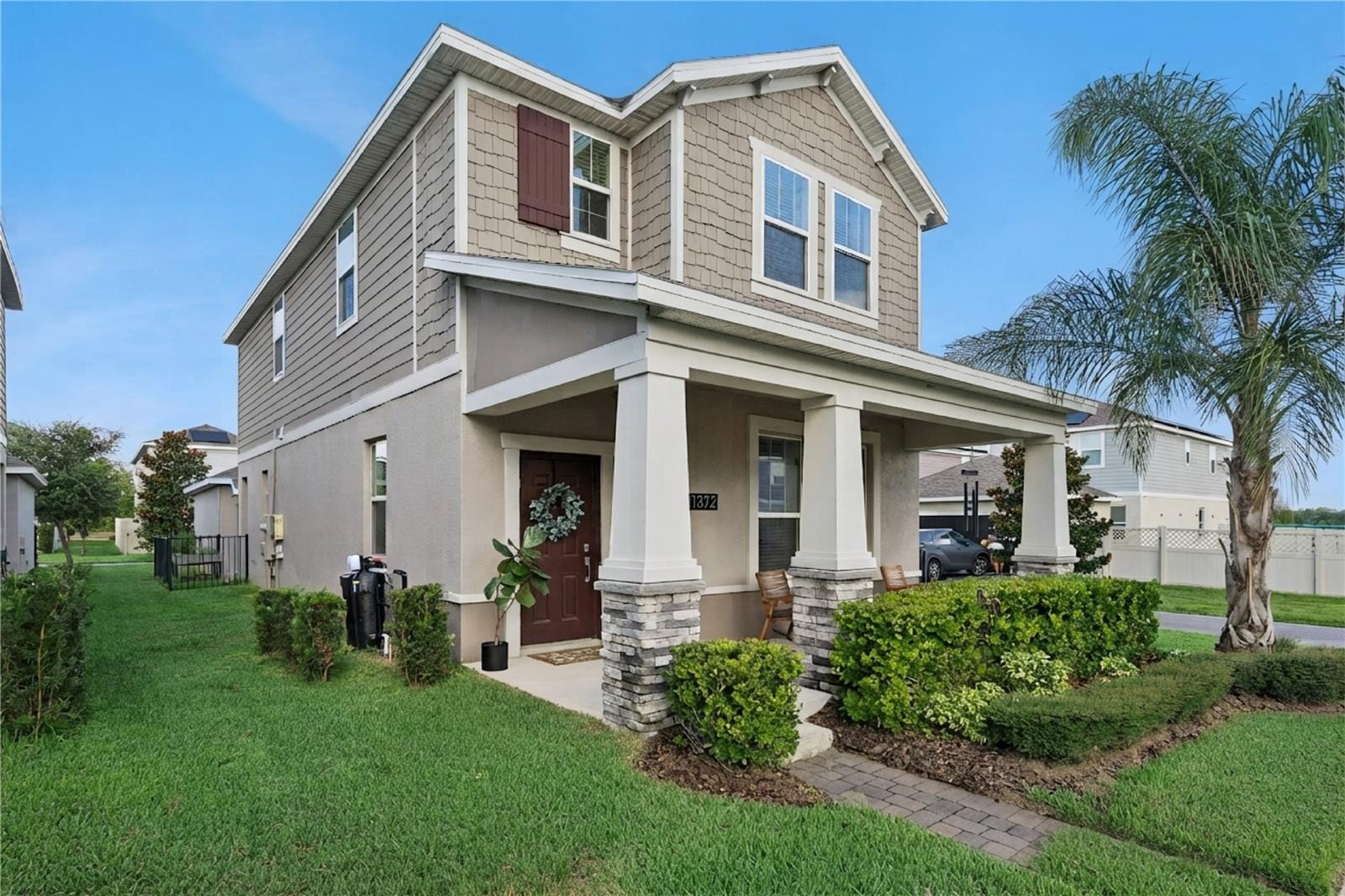 Photo 2 of Single family home for sale at 1372 Roxy Ln, Winter Garden, FL 34787 | MLS# O6437028 | Listing updated on 2026-09-02