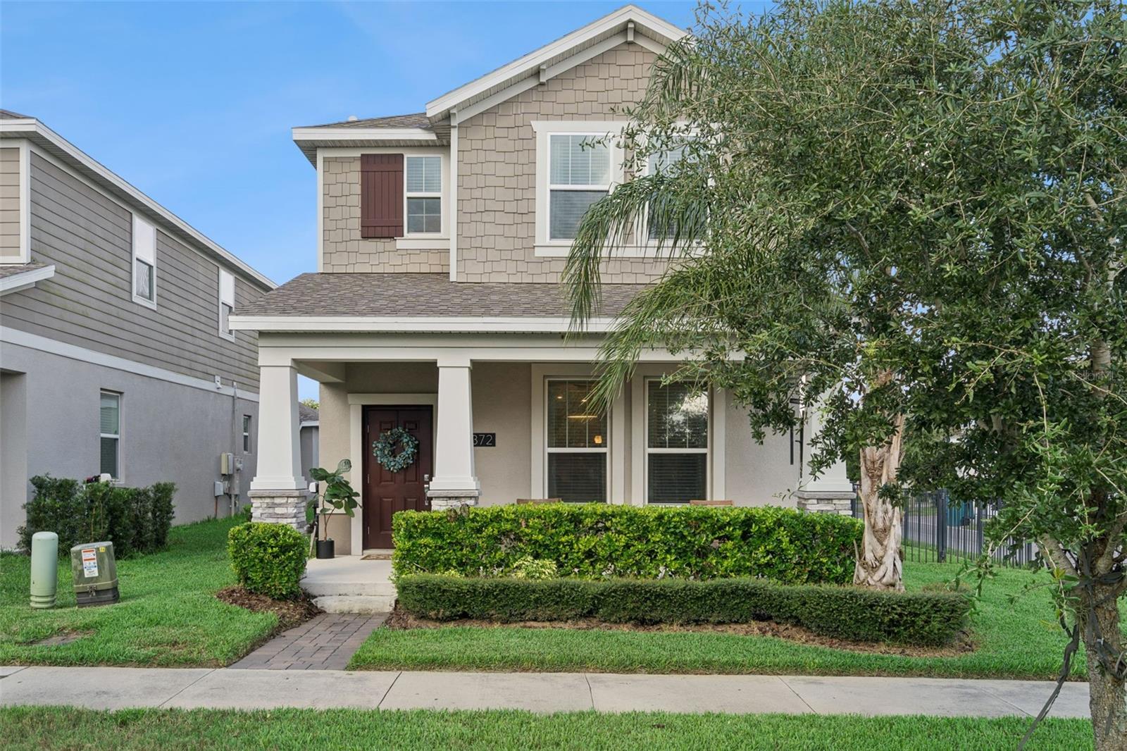 Photo 3 of Single family home for sale at 1372 Roxy Ln, Winter Garden, FL 34787 | MLS# O6437028 | Listing updated on 2026-09-02