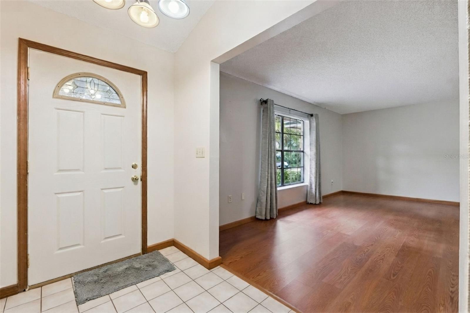 4th image of 217 Harbor Dr, Winter Garden, FL 34787 | MLS# O6437038