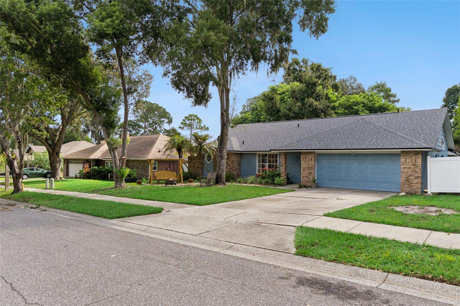 3rd image of 217 Harbor Dr, Winter Garden, FL 34787 | MLS# O6437038
