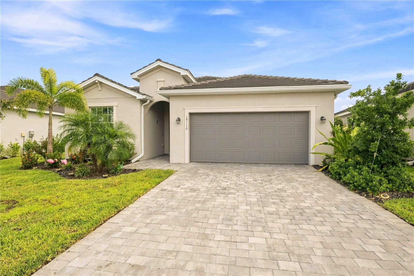 Photo 3 of Single family home for sale at 19110 Moscato Ct, Venice, FL 34293 | MLS# D6148591 | Listing updated on 2026-09-02