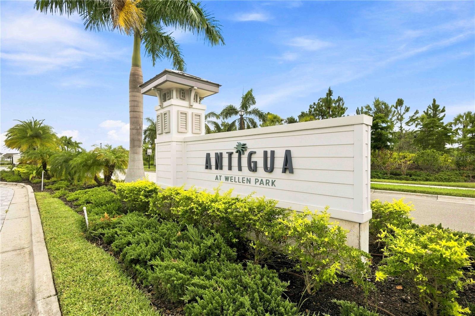 Photo 2 of Single family home for sale at 19110 Moscato Ct, Venice, FL 34293 | MLS# D6148591 | Listing updated on 2026-09-02