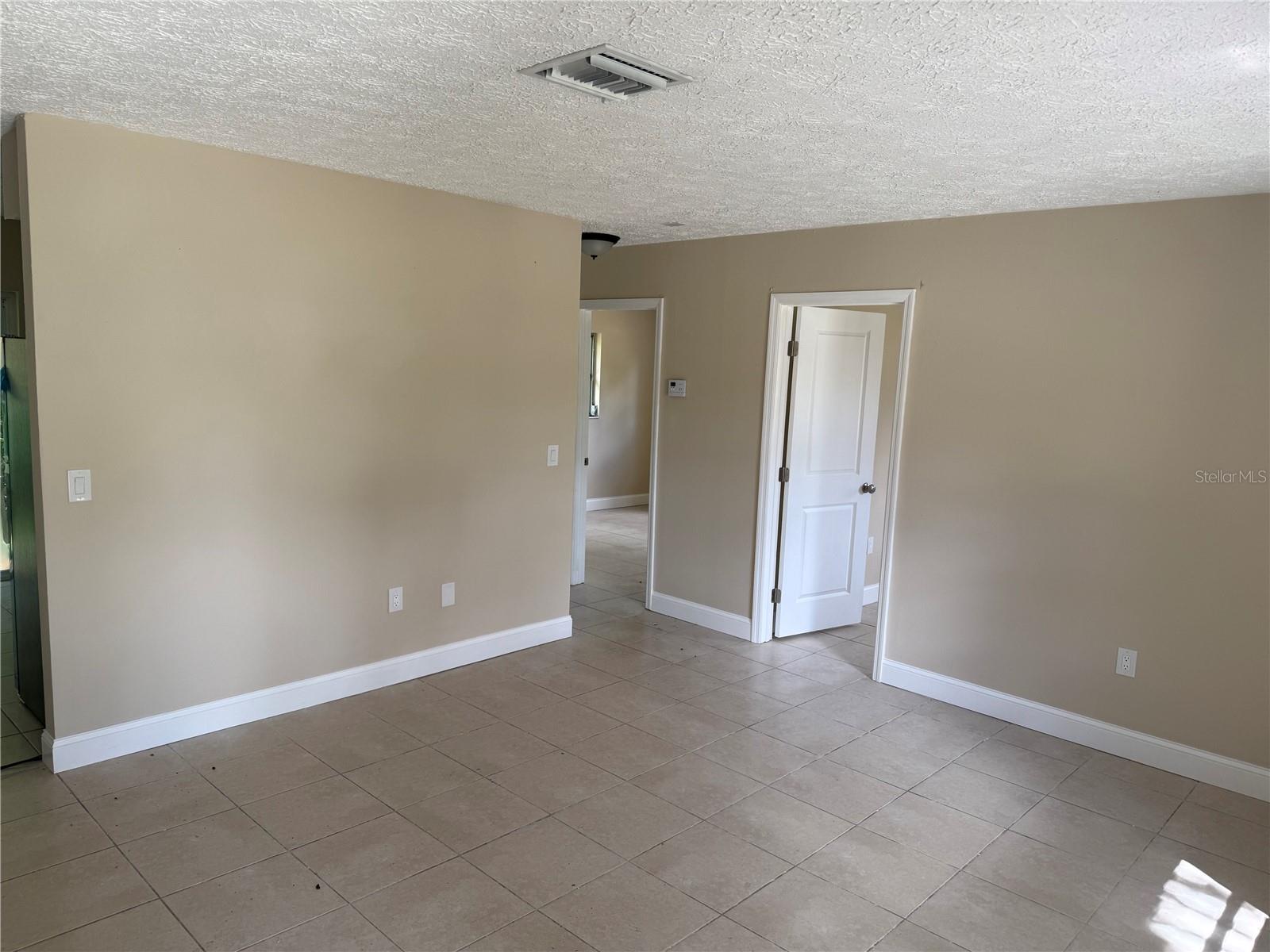 Photo 3 of Single family home for sale at 7317 Janczlik Dr, New Port Richey, FL 34652 | MLS# W7889003 | Listing updated on 2026-09-03