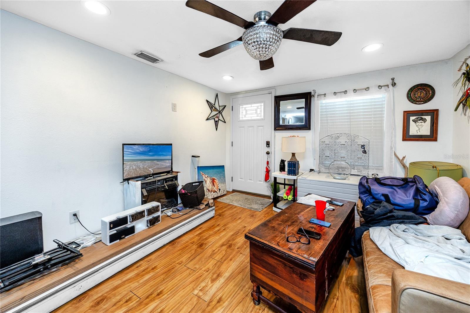 3rd image of 1250 Lakeview Rd, Clearwater, FL 33756 | MLS# TB8543428