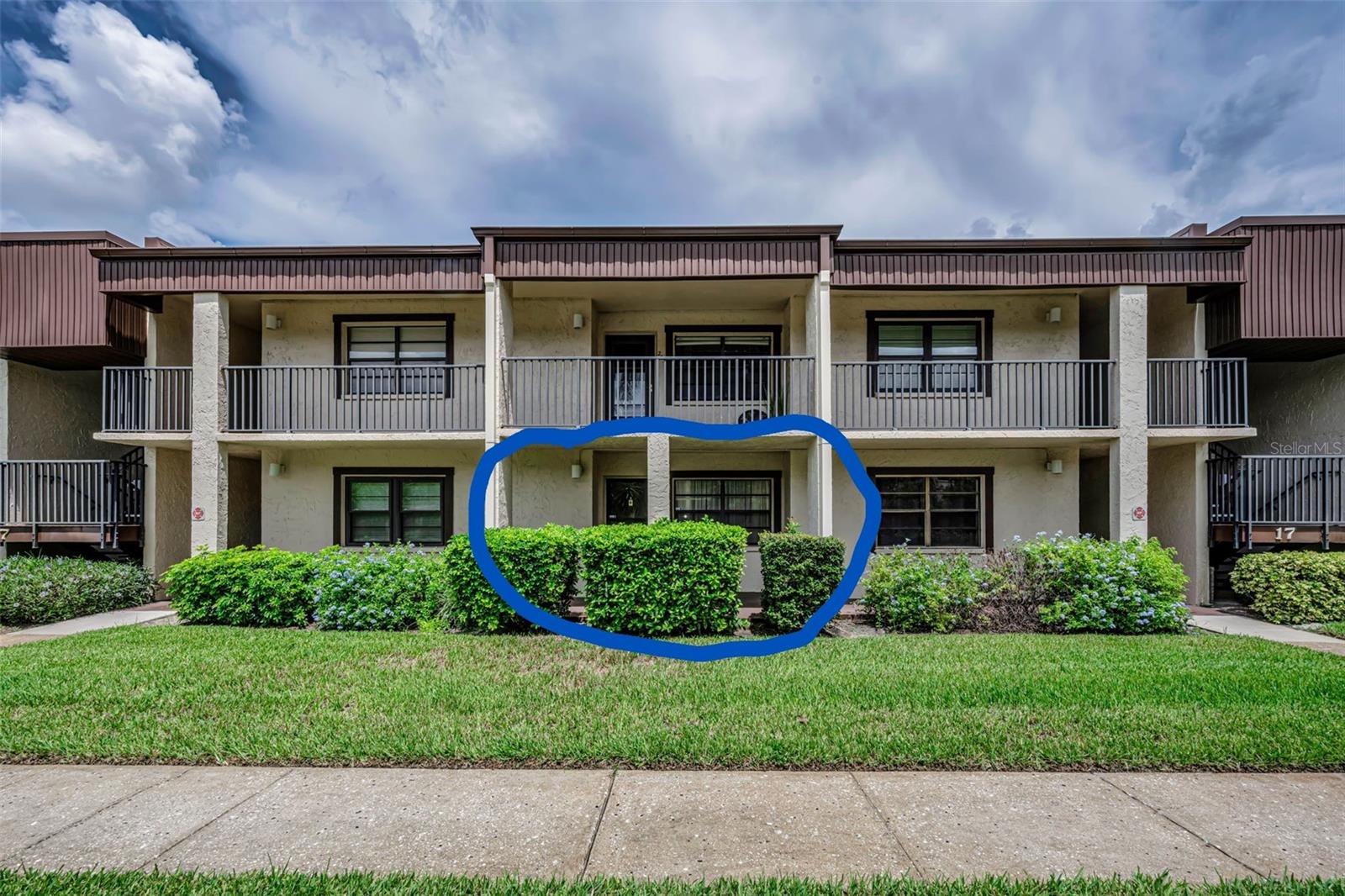 3rd image of 2400 Winding Crk Blvd #17-103, Clearwater, FL 33761 | MLS# TB8543442
