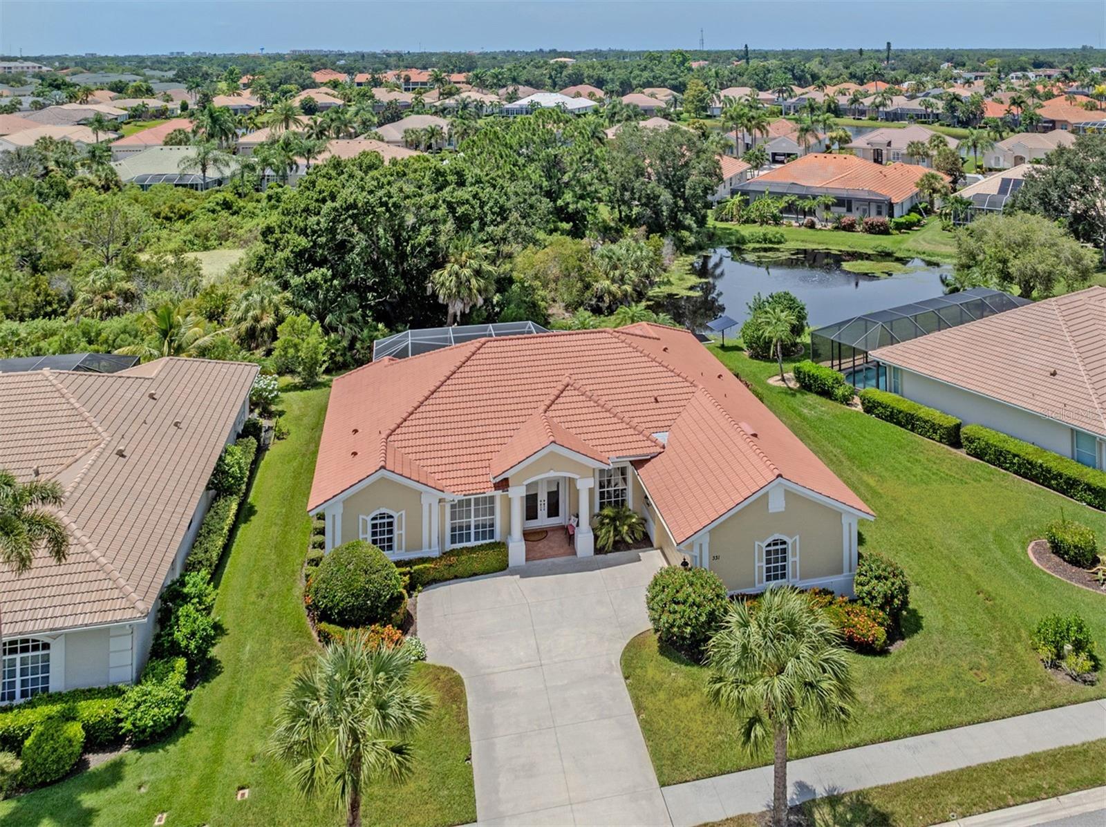 Photo 2 of Single family home for sale at 331 Otter Crk Dr, Venice, FL 34292 | MLS# N6145530 | Listing updated on 2026-09-02