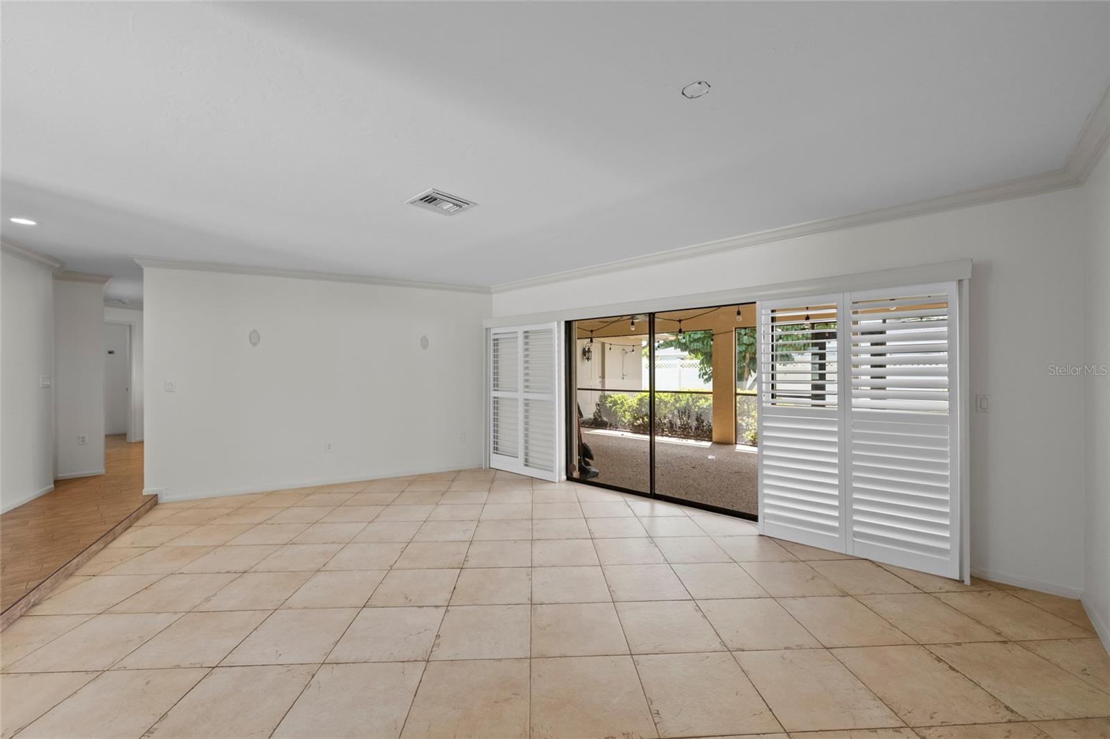 Photo 3 of Single family home for sale at 1252 Waterside Ln, Venice, FL 34285 | MLS# A4704384 | Listing updated on 2026-09-02
