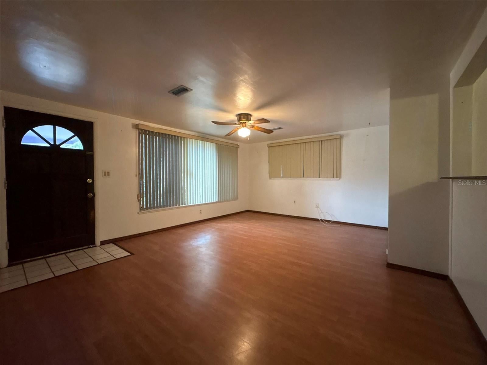 3rd image of 671 Dexter Dr, Dunedin, FL 34698 | MLS# TB8543583