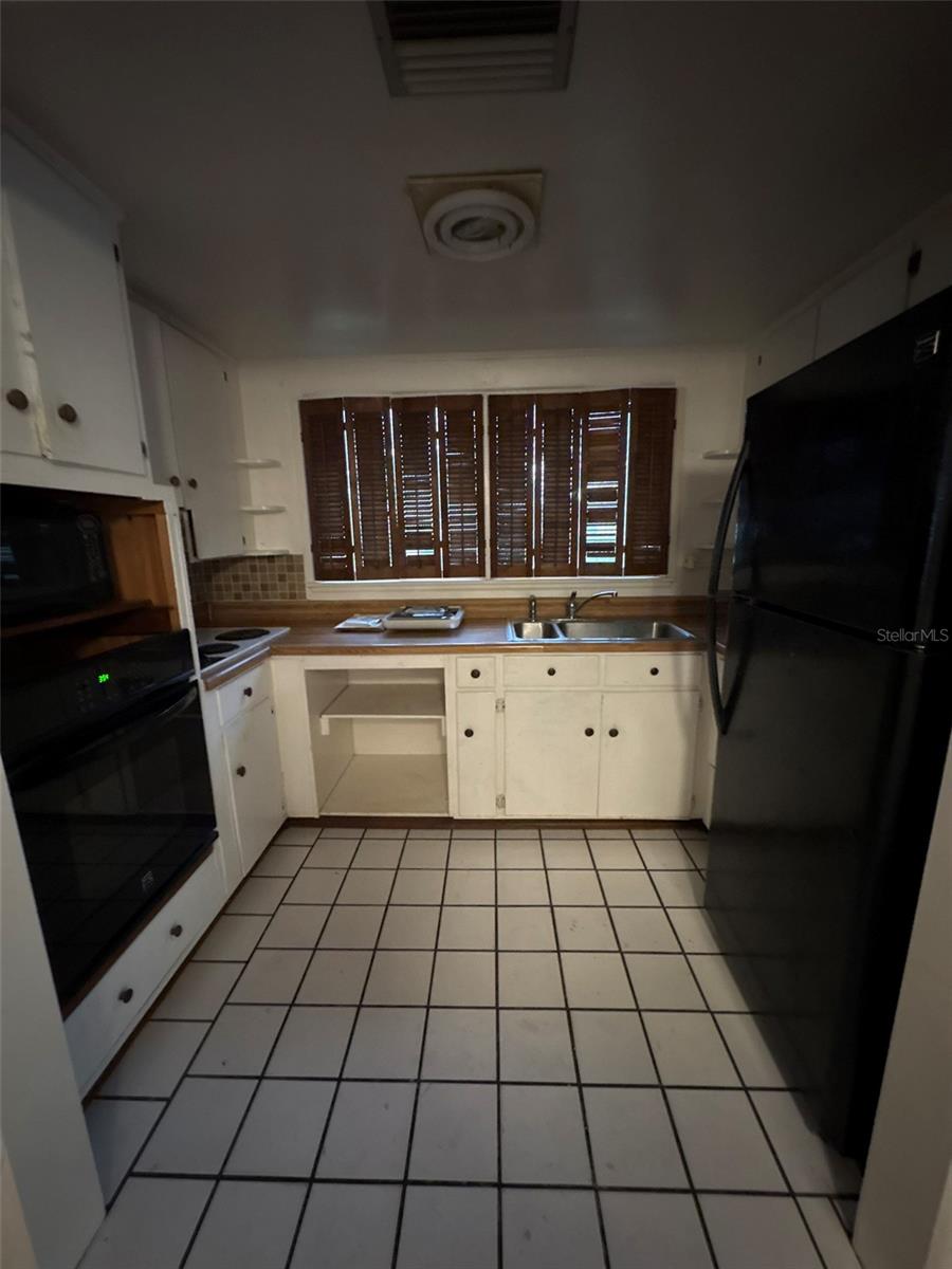 5th image of 671 Dexter Dr, Dunedin, FL 34698 | MLS# TB8543583