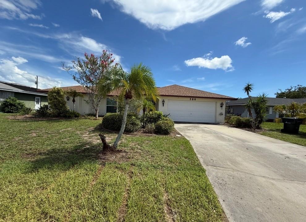 Photo 1 of Single family home for sale at 386 Pineview Dr, Venice, FL 34293 | MLS# N6145545 | Listing updated on 2026-09-02