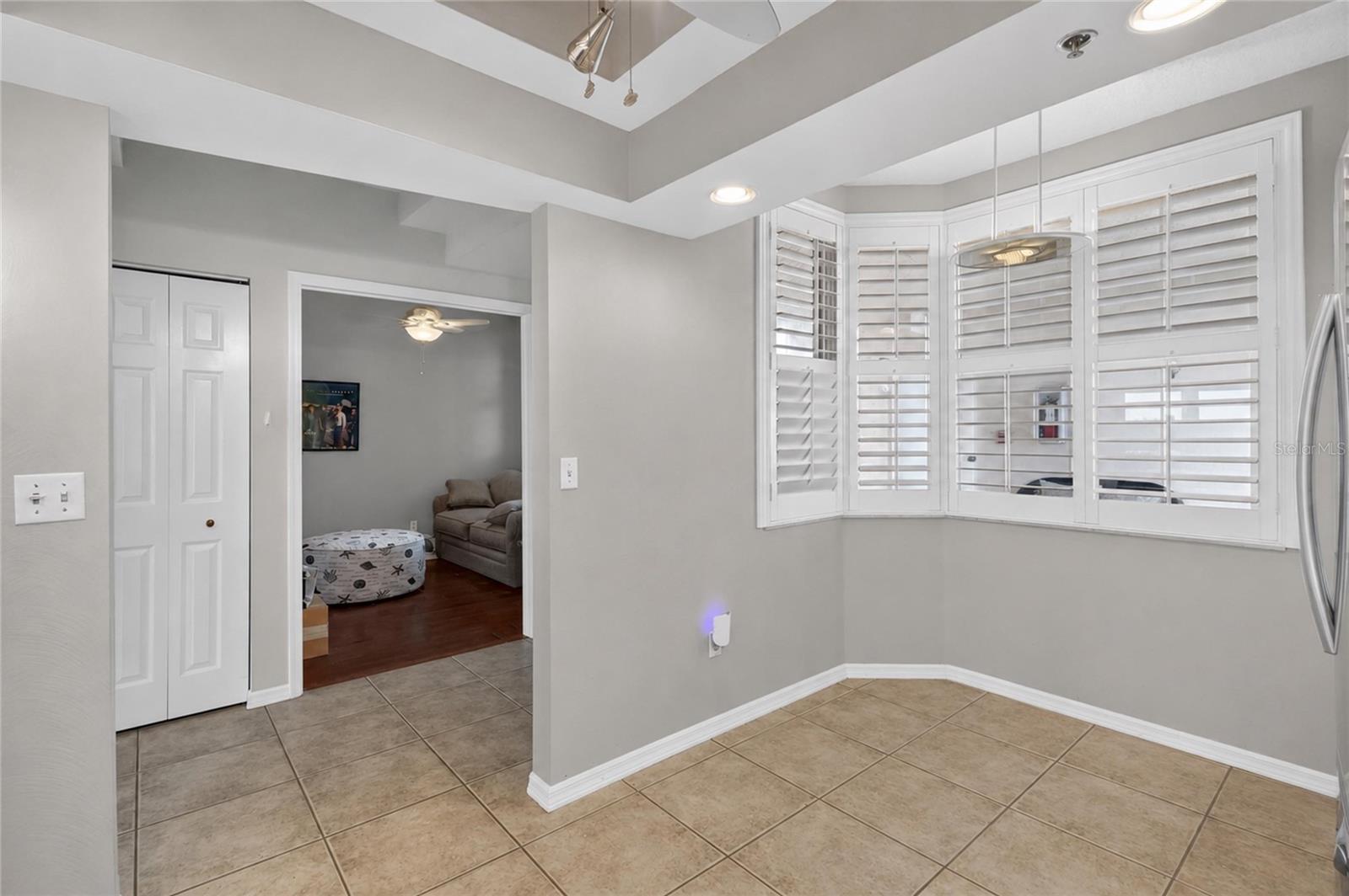 Listing Photo 5 - Condo for sale in building located at 6251 Shoreline Dr, ST PETERSBURG, FL 33708 - Unit #2301