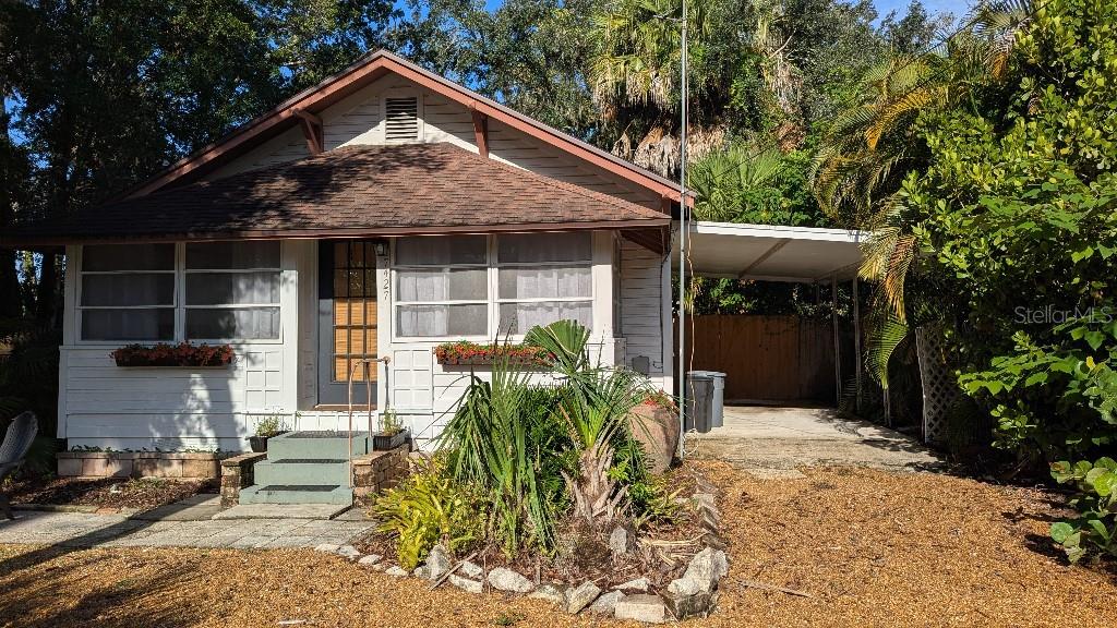 Photo 2 of Single family home for sale at 7427 Chapel Ave, New Port Richey, FL 34652 | MLS# TB8543765 | Listing updated on 2026-09-02
