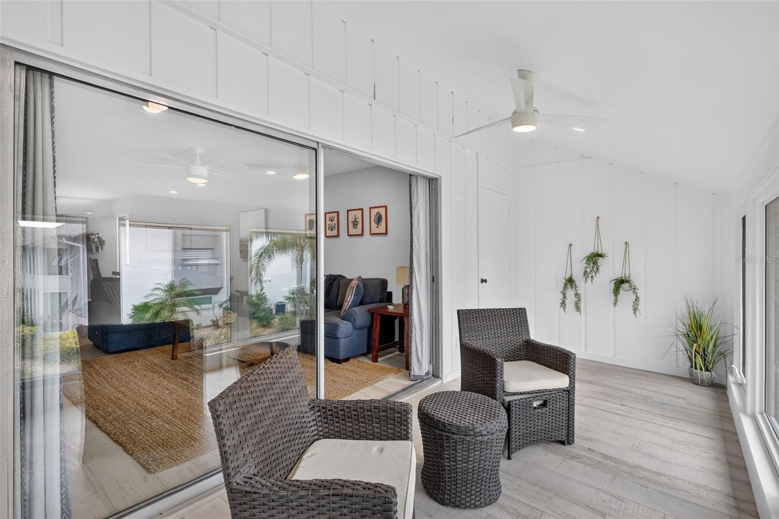 Photo 5 of Condo for sale at 1130 W Peppertree Ln #118, Sarasota, FL 34242 | MLS# A4704502 | Listing updated on 2026-09-04