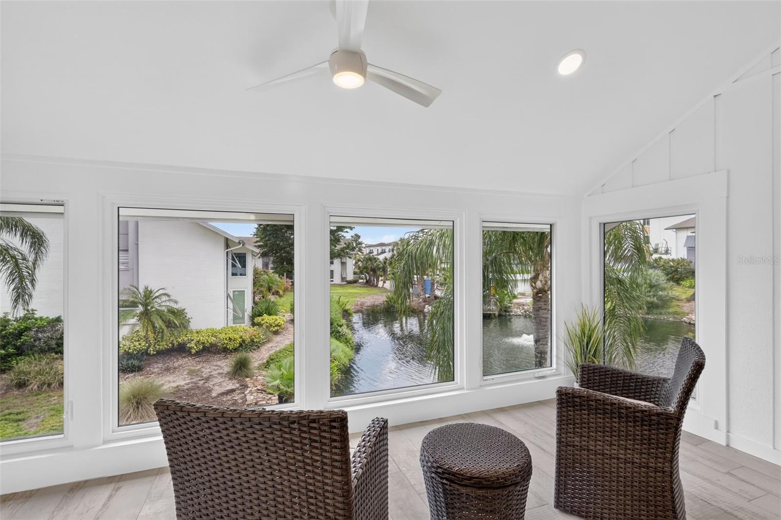 Photo 3 of Condo for sale at 1130 W Peppertree Ln #118, Sarasota, FL 34242 | MLS# A4704502 | Listing updated on 2026-09-04
