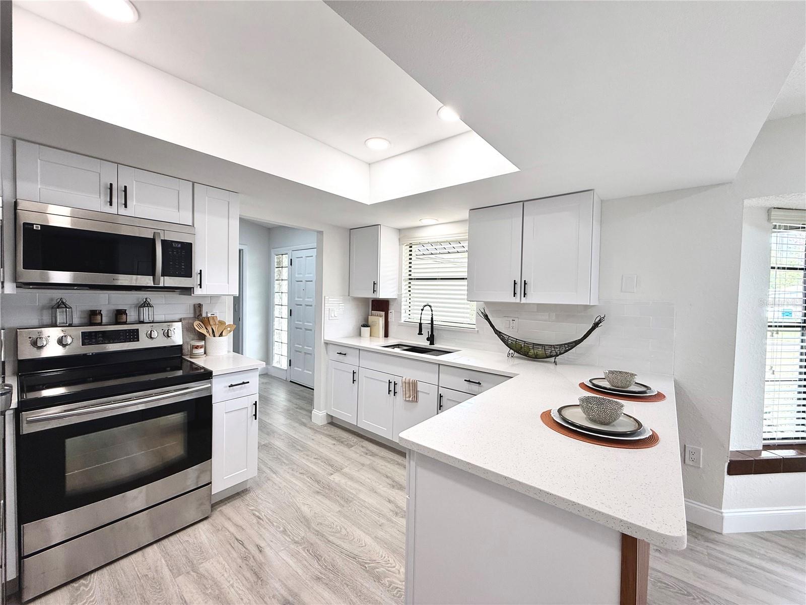 Photo 4 of Single family home for sale at 9264 Manchester St, Spring Hill, FL 34606 | MLS# TB8543925 | Listing updated on 2026-09-02