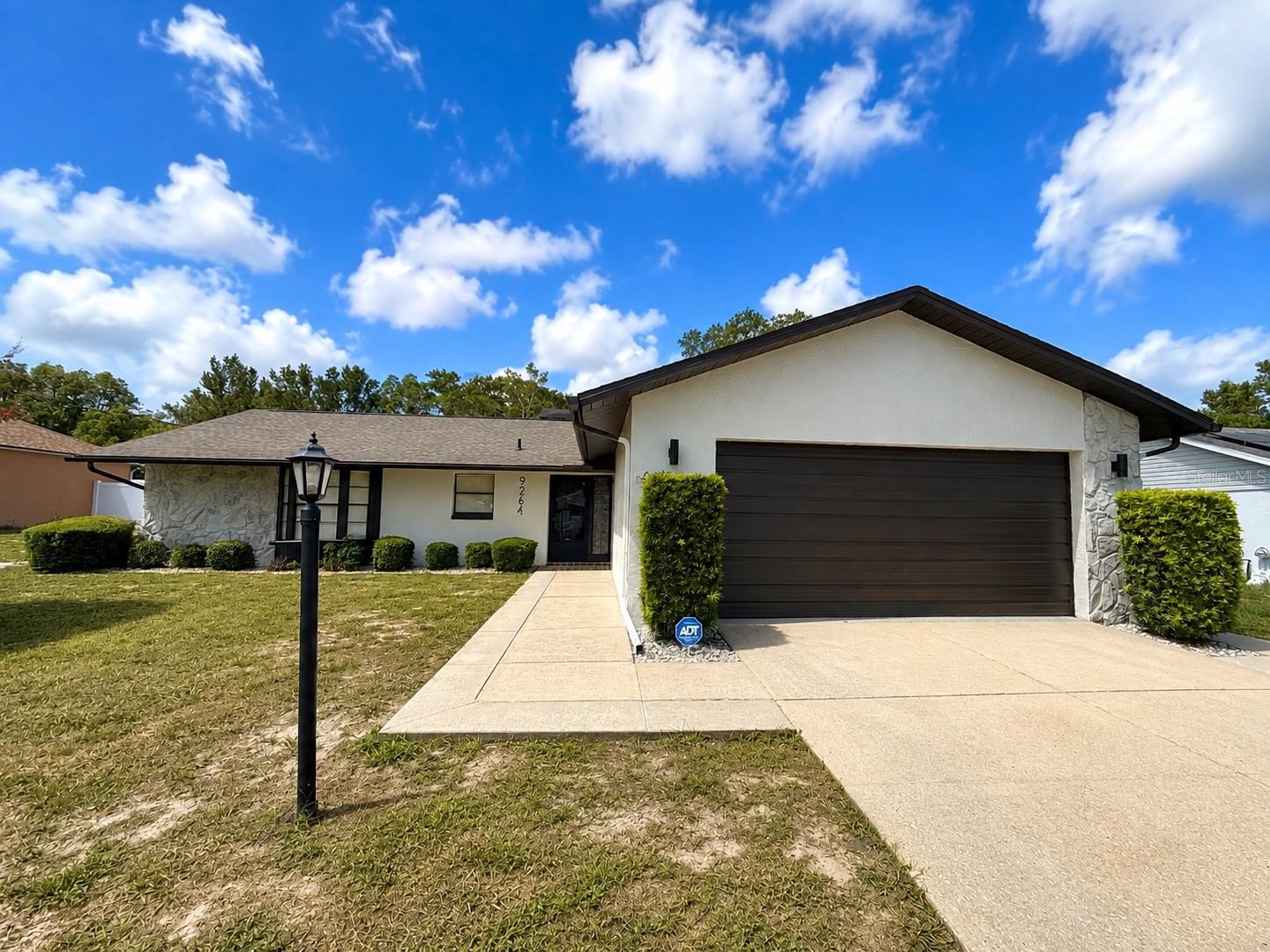 Photo 2 of Single family home for sale at 9264 Manchester St, Spring Hill, FL 34606 | MLS# TB8543925 | Listing updated on 2026-09-02