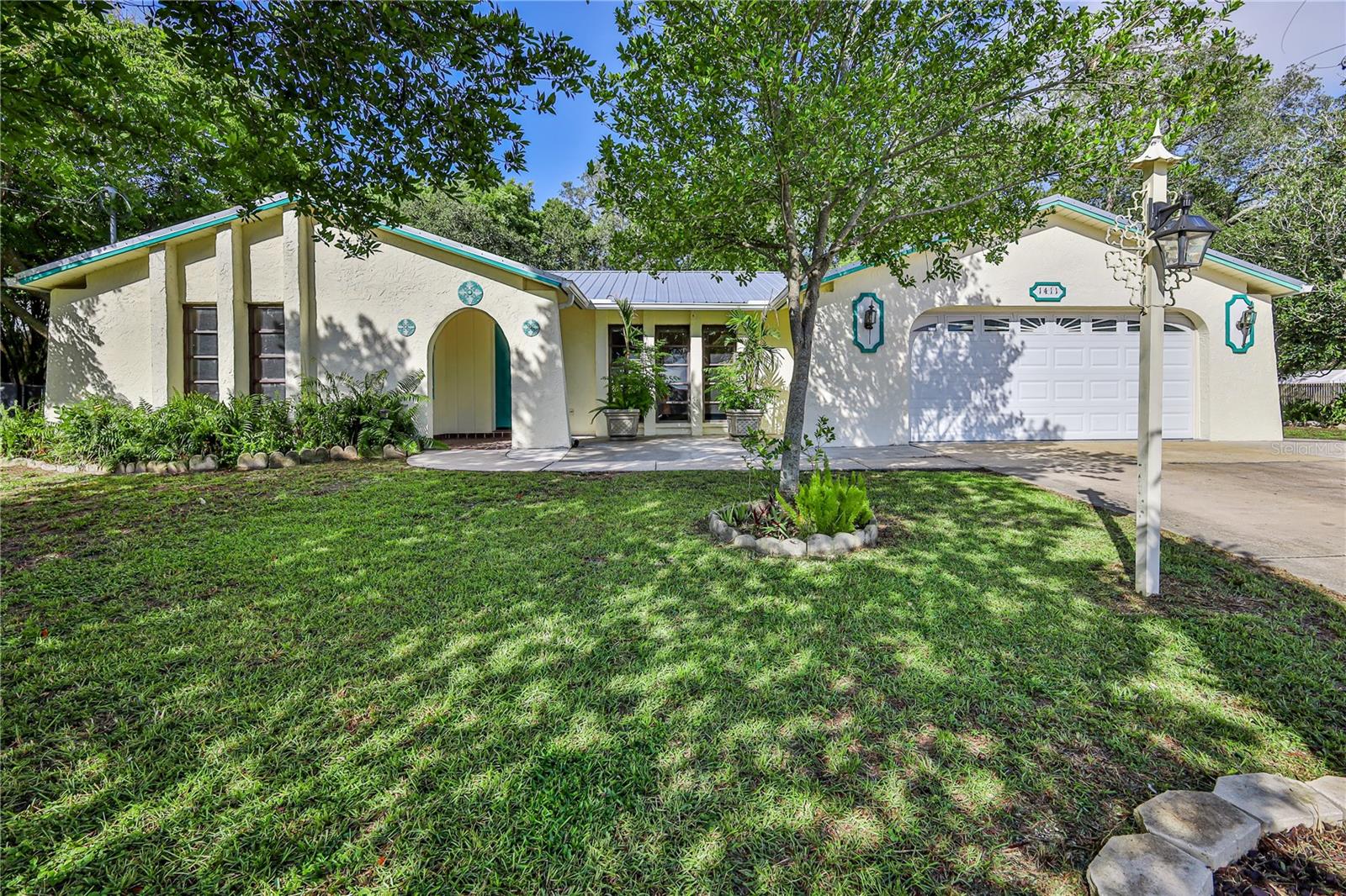 Photo 1 of Single family home for sale at 1411 Ivydale Rd, Spring Hill, FL 34606 | MLS# W7889061 | Listing updated on 2026-09-04