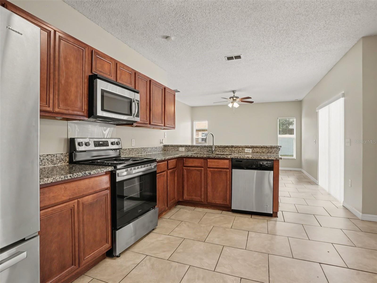 Photo 5 of Single family home for sale at 824 Palermo Ct, Kissimmee, FL 34758 | MLS# O6437777 | Listing updated on 2026-09-02