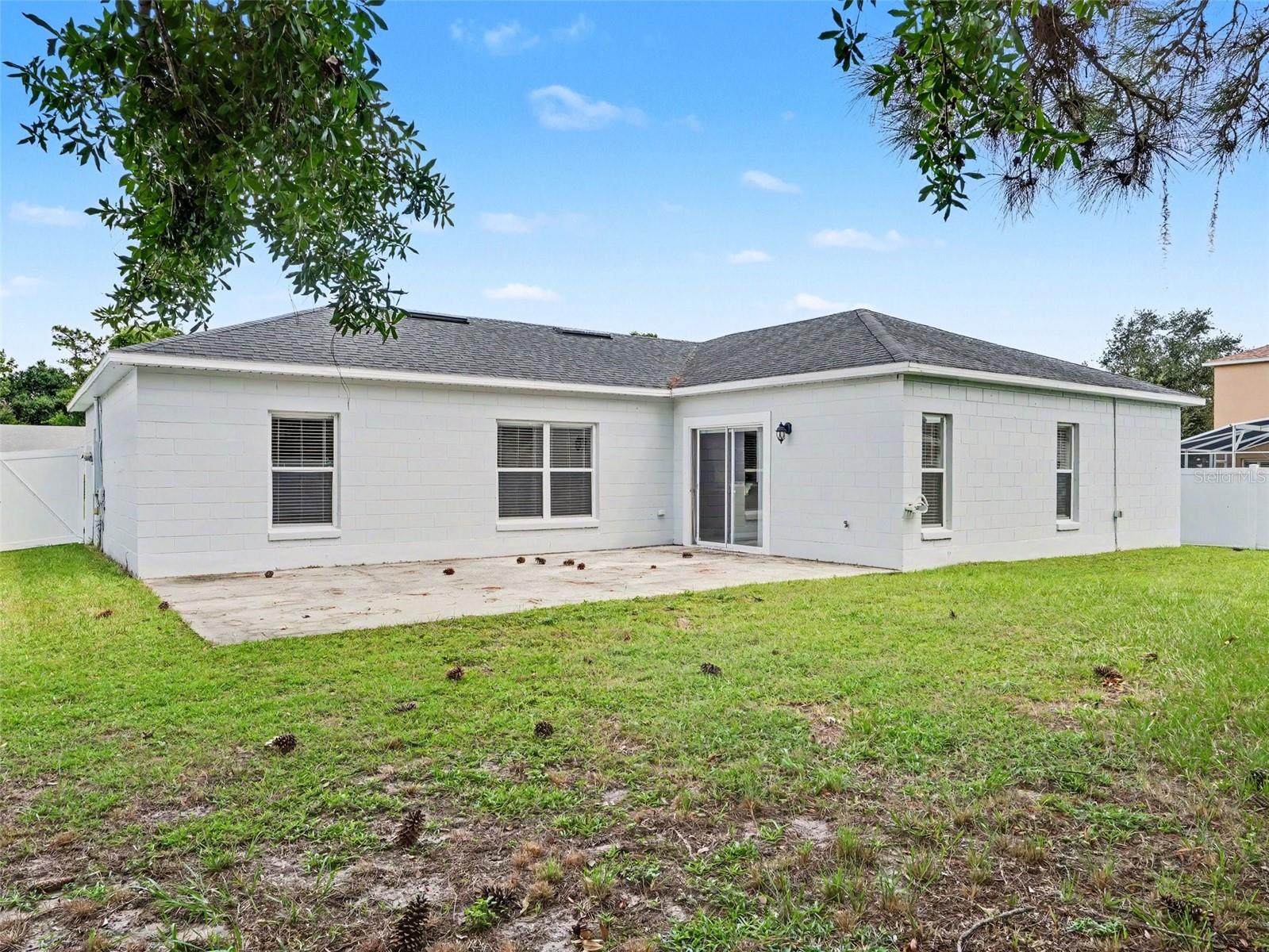Photo 15 of Single family home for sale at 824 Palermo Ct, Kissimmee, FL 34758 | MLS# O6437777 | Listing updated on 2026-09-02