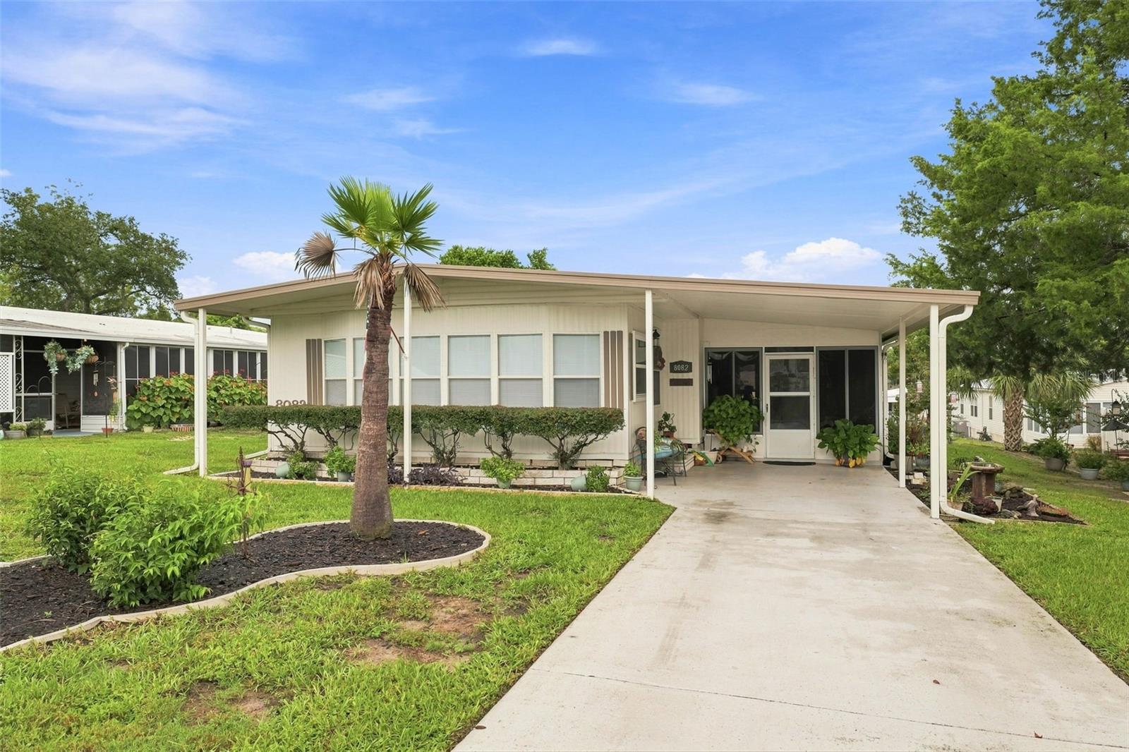 Photo 4 of Manufactured home for sale at 8082 Dellrose Ave, Brooksville, FL 34613 | MLS# W7889070 | Listing updated on 2026-09-02