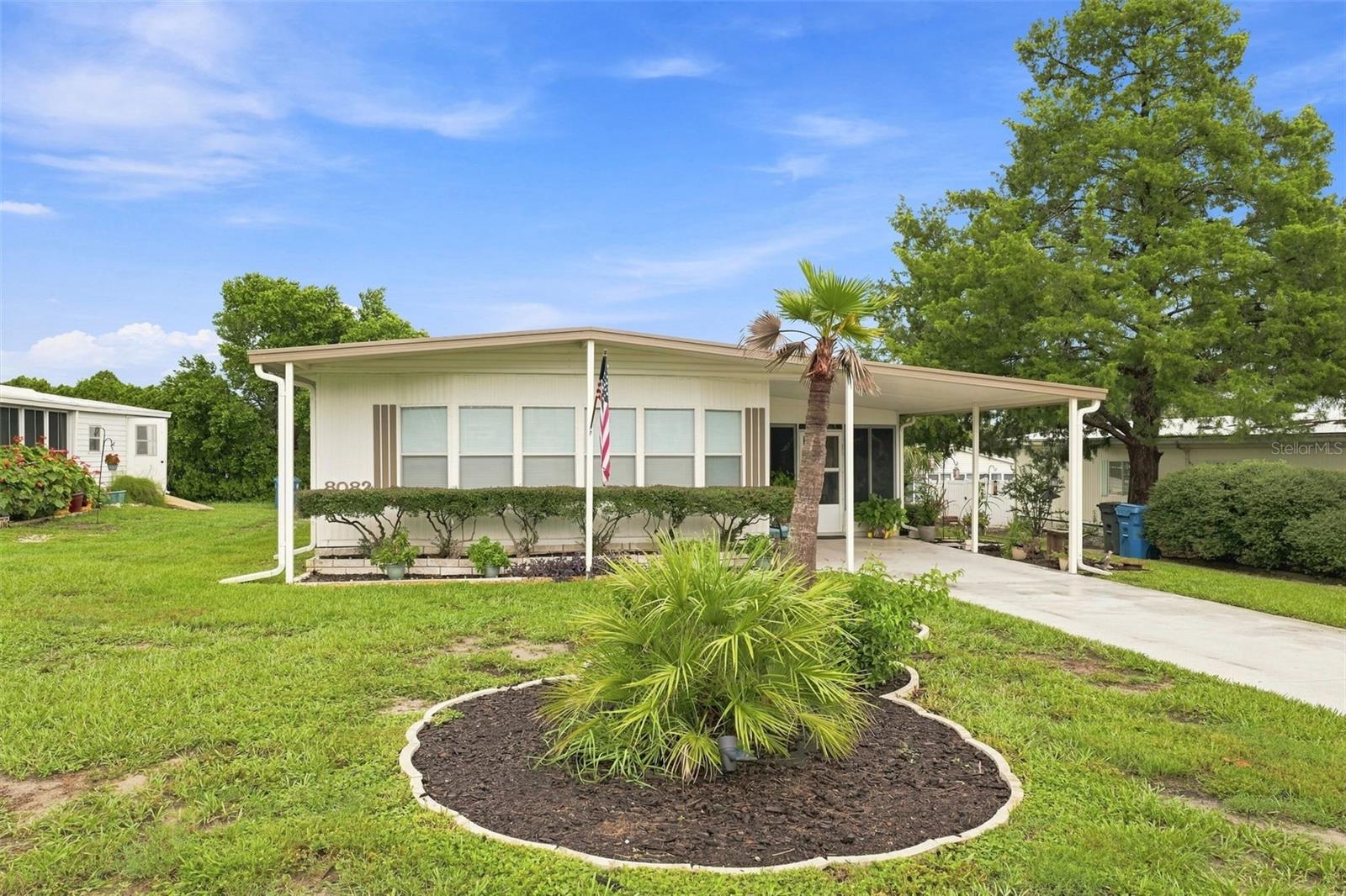 Photo 5 of Manufactured home for sale at 8082 Dellrose Ave, Brooksville, FL 34613 | MLS# W7889070 | Listing updated on 2026-09-02
