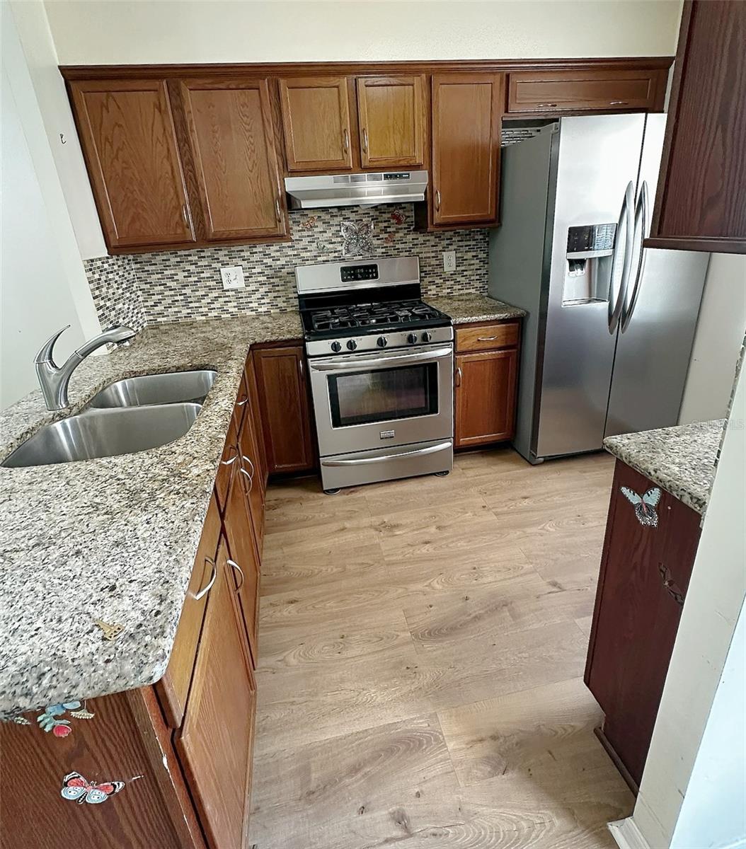 4th image of 1279 Mission Hls Blvd, CLEARWATER, FL 33759