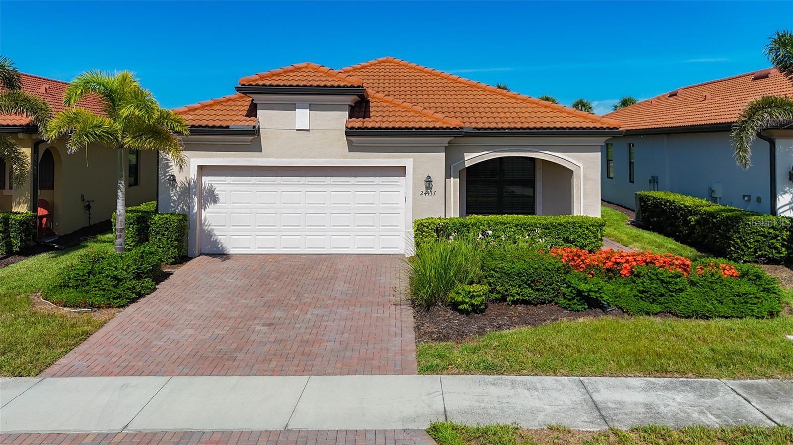 Photo 1 of Single family home for sale at 24137 Spartina Dr, Venice, FL 34293 | MLS# A4704593 | Listing updated on 2026-09-02
