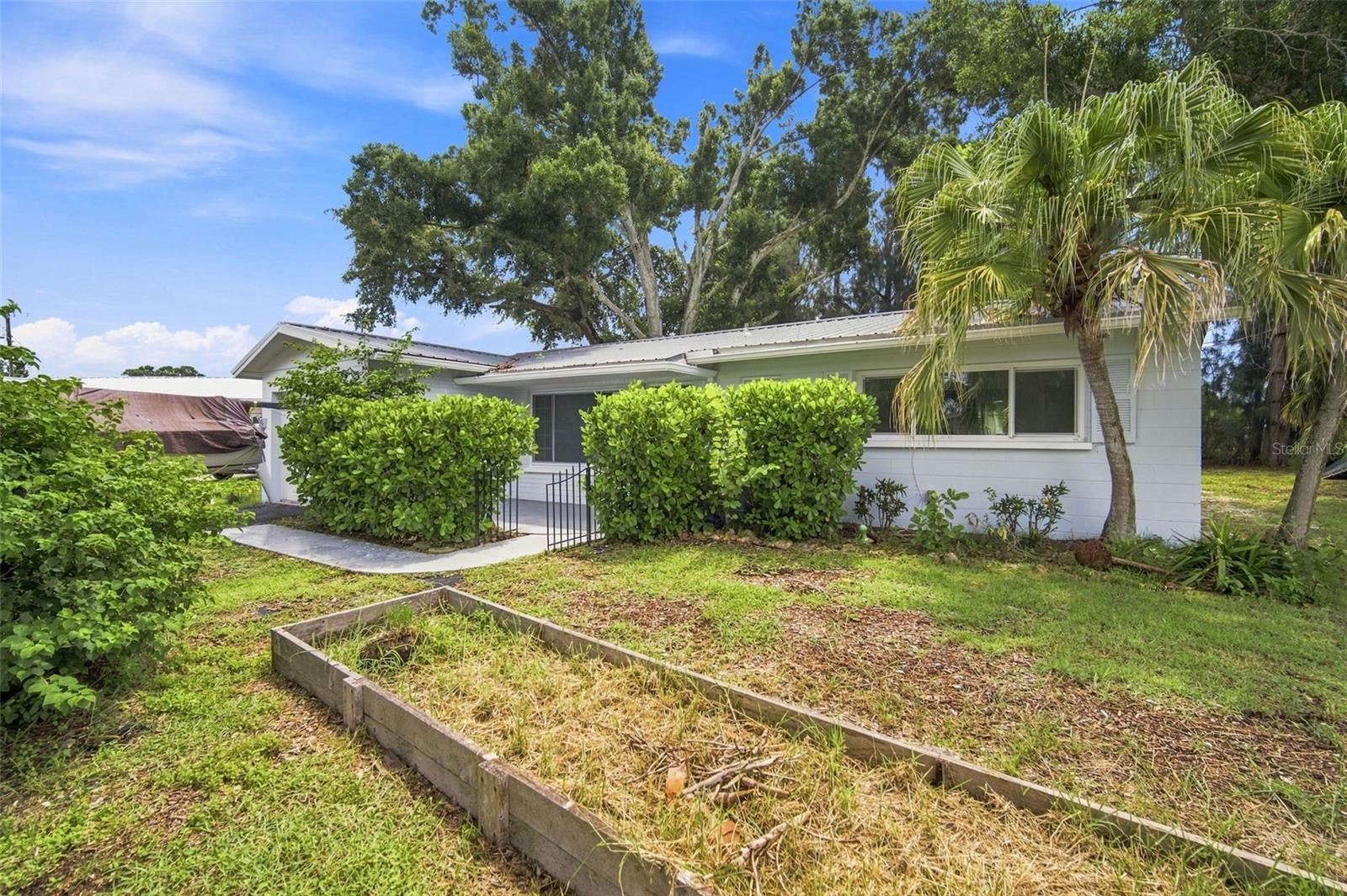 Photo 2 of Single family home for sale at 6100 35th Avenue N, Saint Petersburg, FL 33710 | MLS# TB8544147 | Listing updated on 2026-09-03