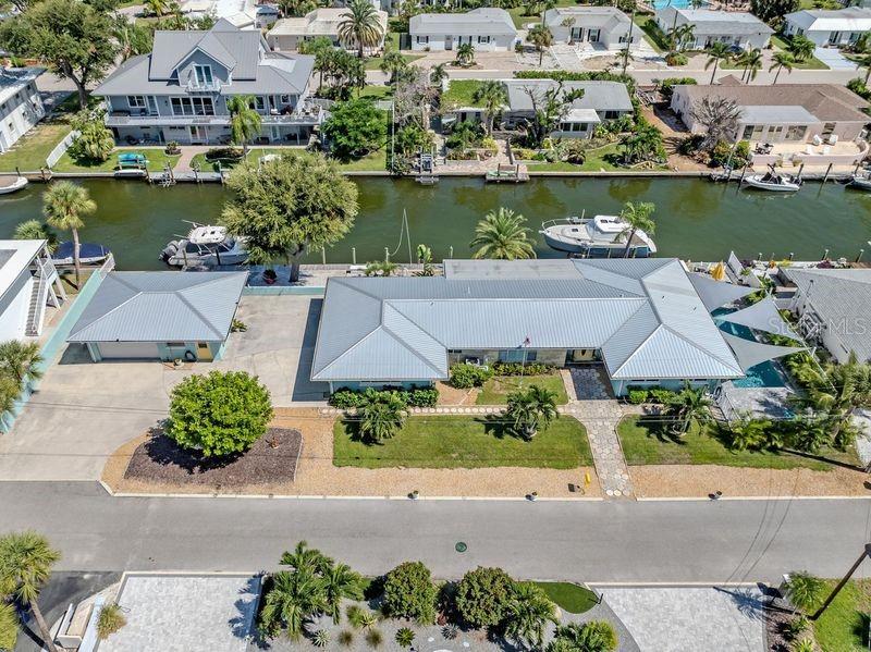 Photo 1 of Single family home for sale at 918 Gibbs Rd, Venice, FL 34285 | MLS# N6145566 | Listing updated on 2026-09-02