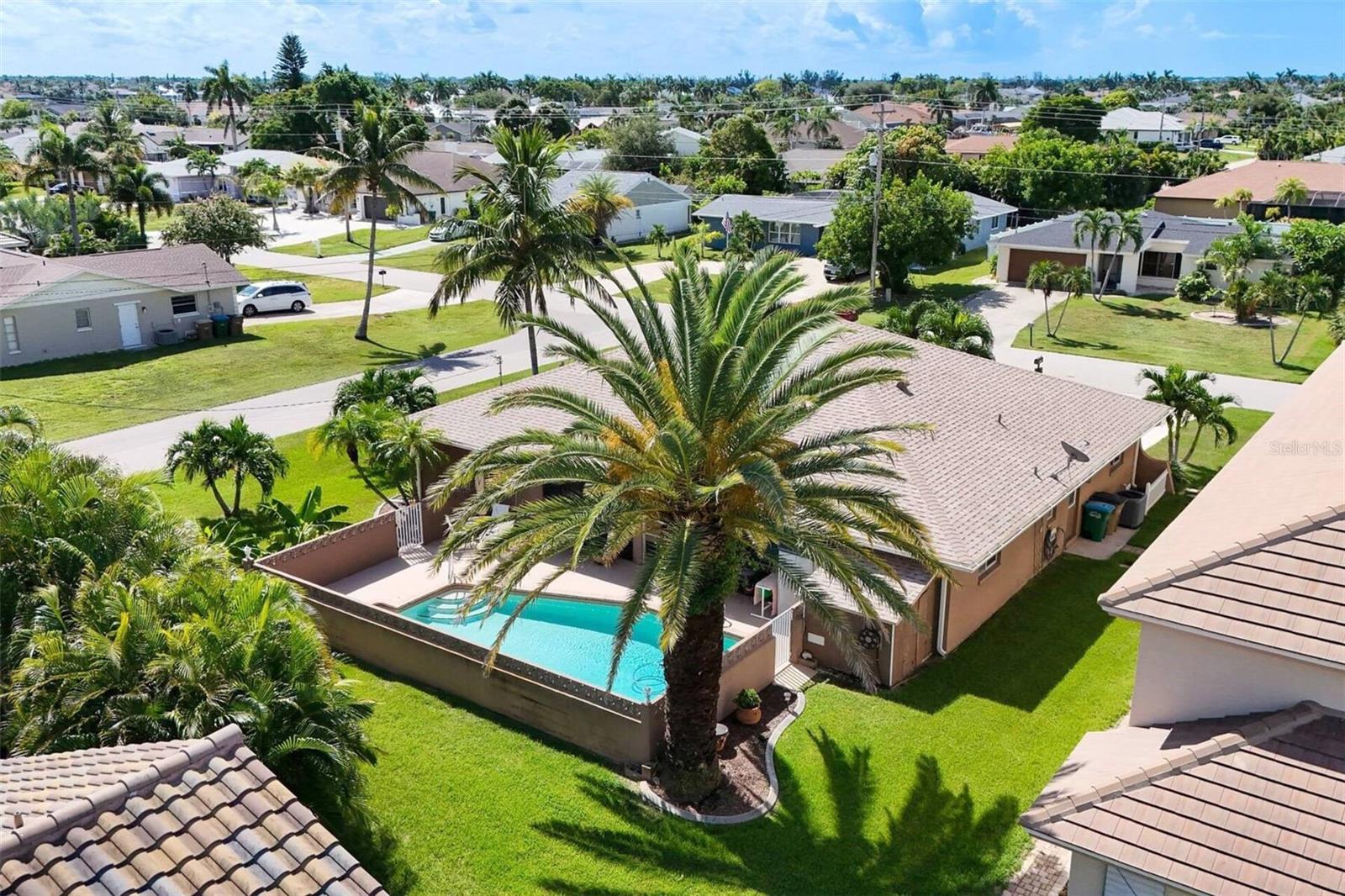 37th image of 901 Sw 51st Terrace, Cape Coral, FL 33914 | MLS# A4704647