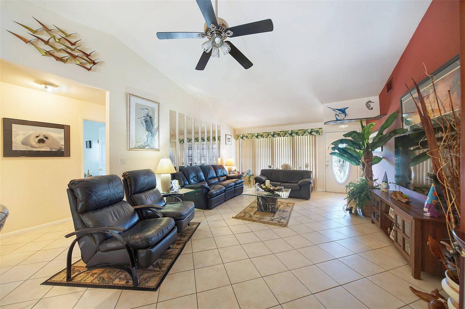 5th image of 901 SW 51st Terrace, Cape Coral, FL 33914 | MLS# A4704647
