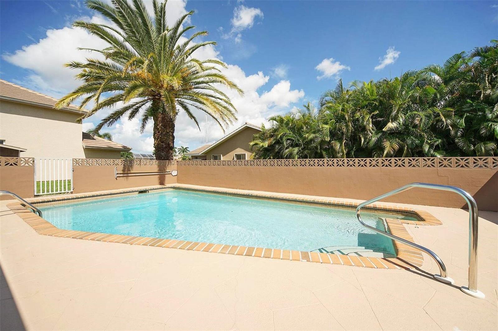 4th image of 901 SW 51st Terrace, Cape Coral, FL 33914 | MLS# A4704647
