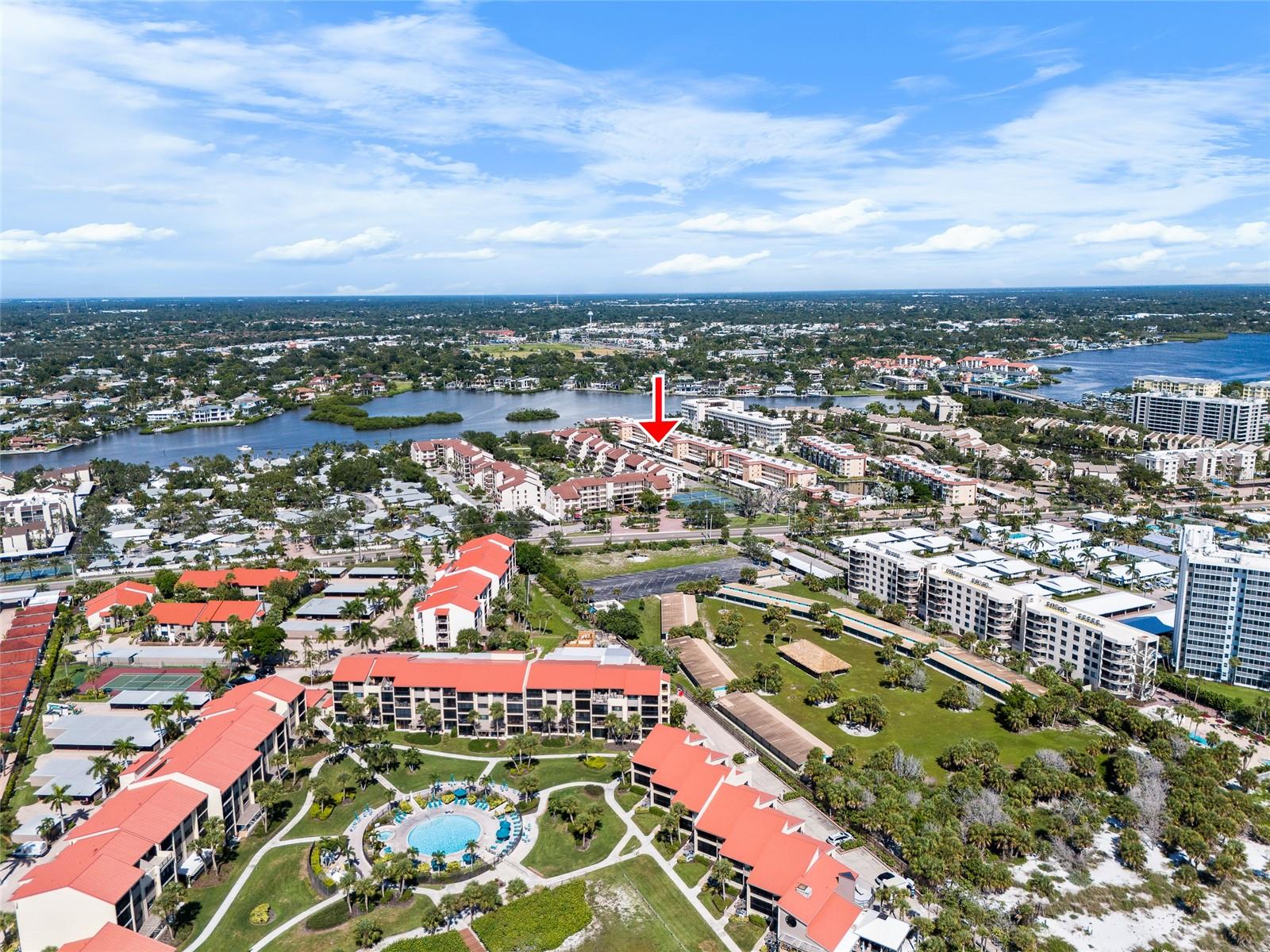 Listing Photo 2 - Condo for sale in building located at 6265 Midnight Pass Rd, Sarasota, FL 34242 - Unit #102