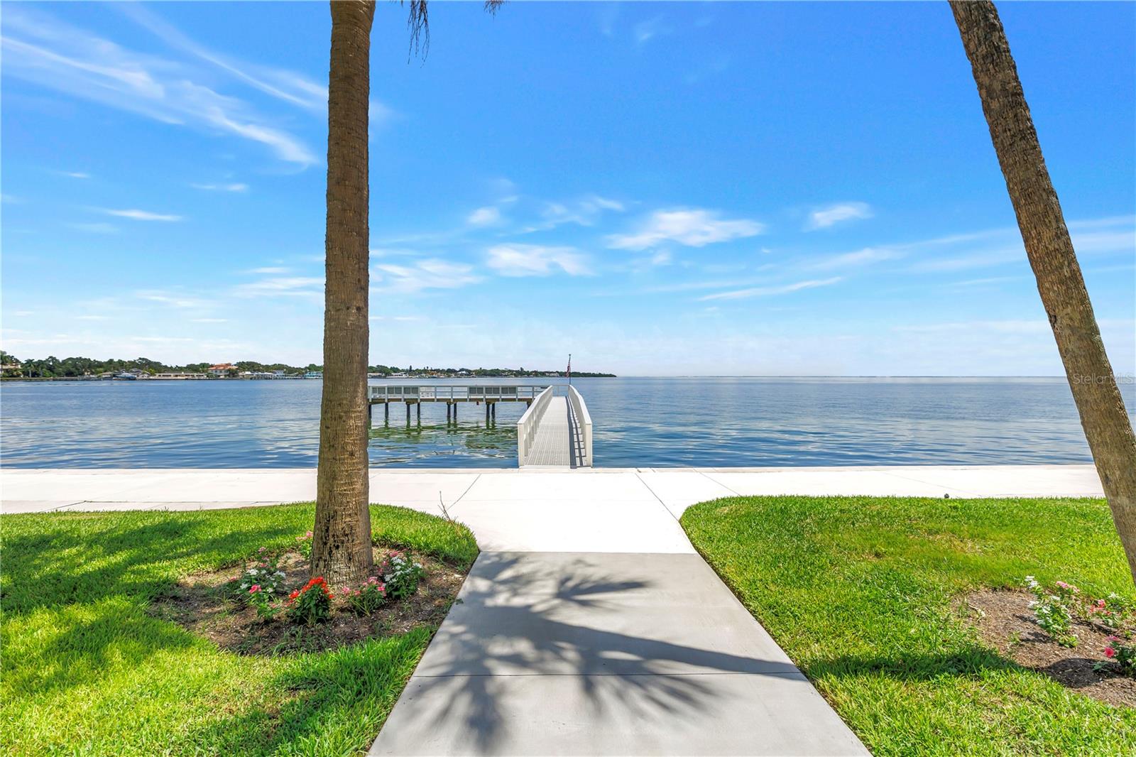 Listing Photo 3 - Condo for sale in building located at 7200 Sunshine Skyway Ln S, St. Petersburg, FL 33711 - Unit #8B