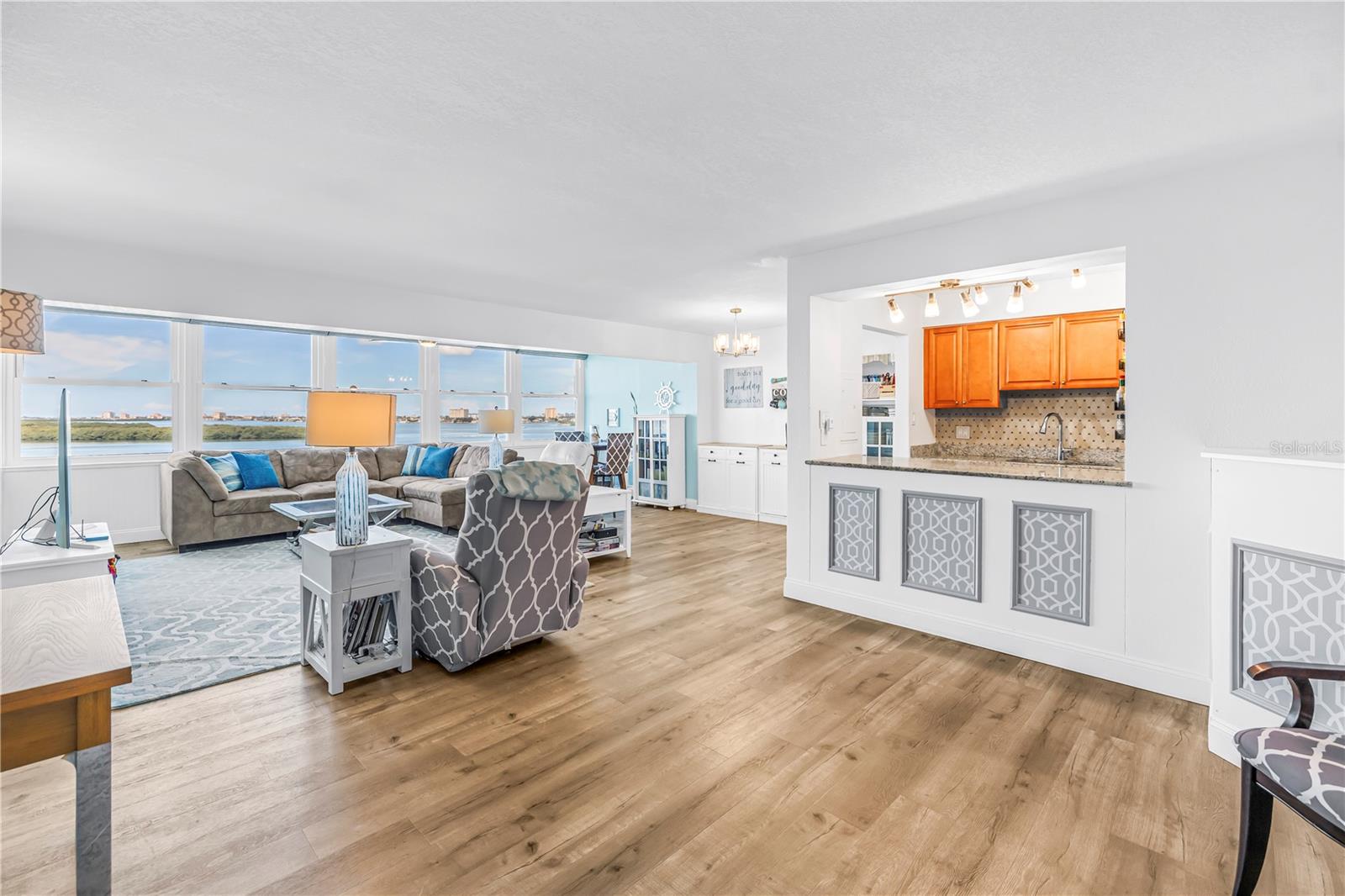 Listing Photo 5 - Condo for sale in building located at 7200 Sunshine Skyway Ln S, St. Petersburg, FL 33711 - Unit #8B