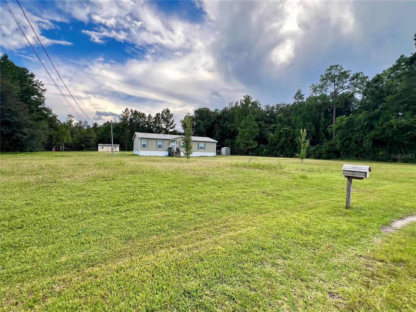 Photo 3 of Manufactured home for sale at 113 Sabrina Ln, Palatka, FL 32177 | MLS# FC321130 | Listing updated on 2026-09-02